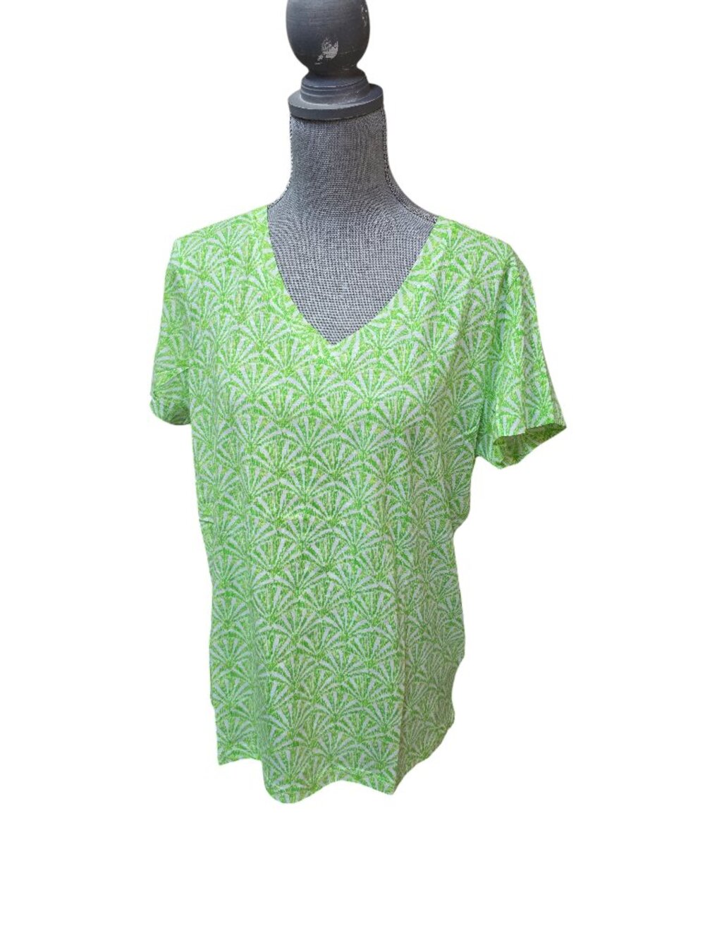 Stella Parker Women's Short Sleeve Lime White Color V Neck Tee Shirt NWT Large